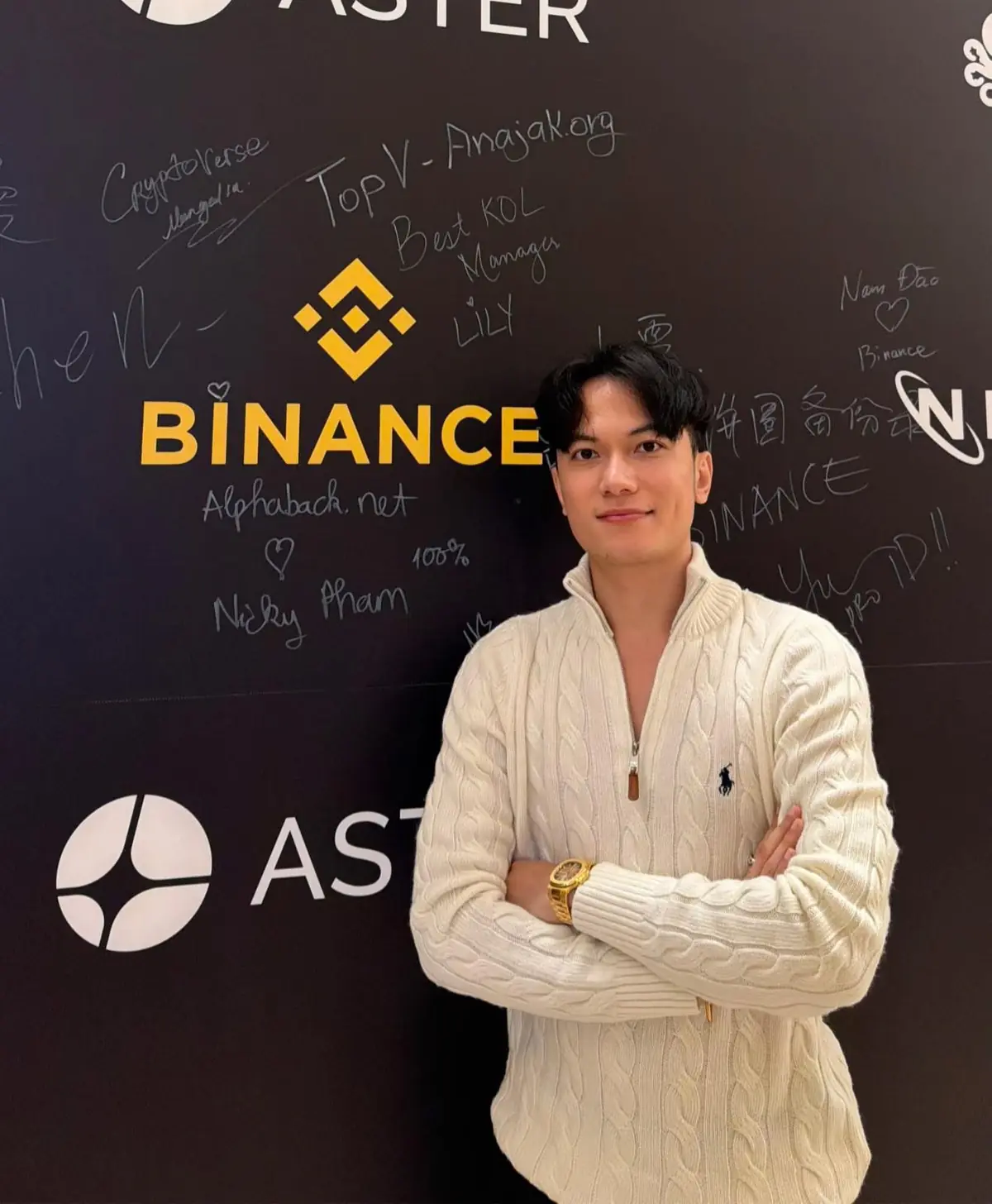 Vatana Pang at a Binance event